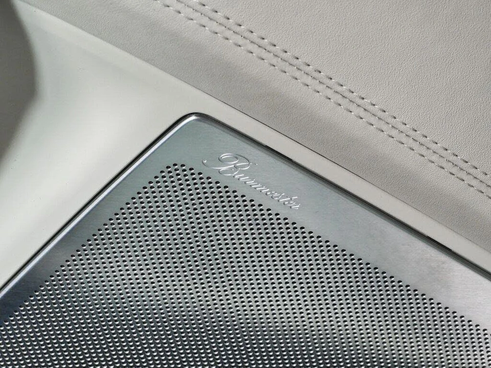 2025 Porsche 992 Carrera - Image 7 of 31