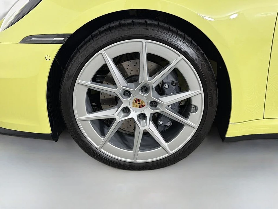 2025 Porsche 992 Carrera - Image 29 of 30