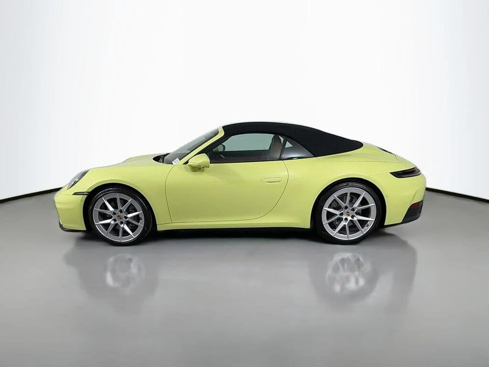 2025 Porsche 992 Carrera - Image 8 of 30
