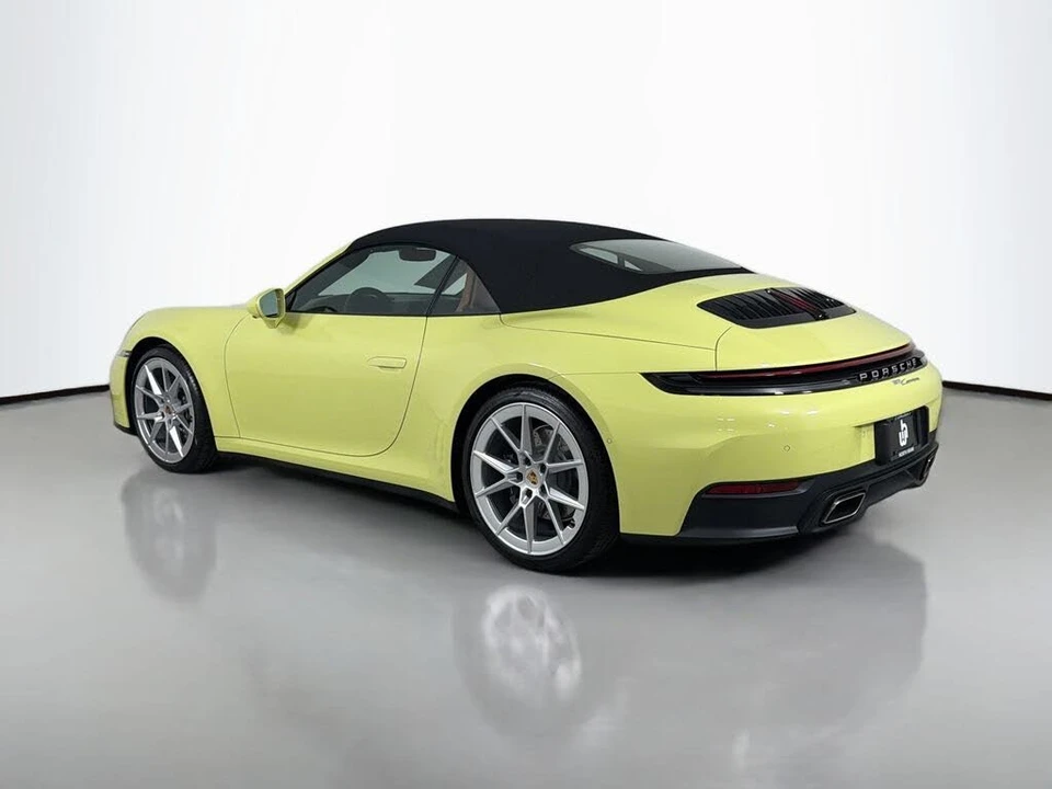 2025 Porsche 992 Carrera - Image 7 of 30