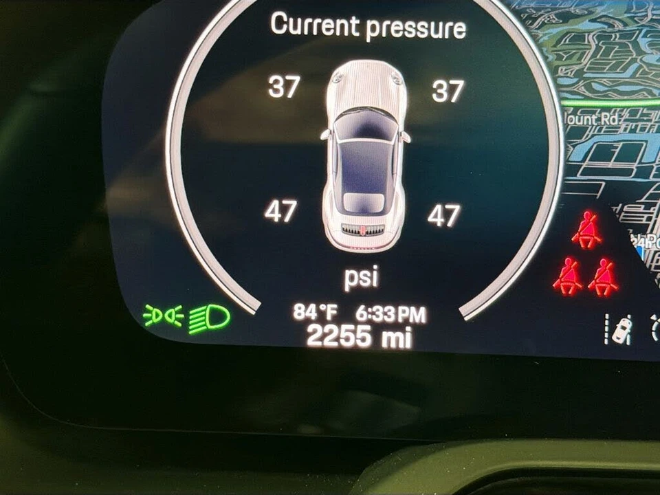 2025 Porsche 992 Carrera - Image 12 of 30