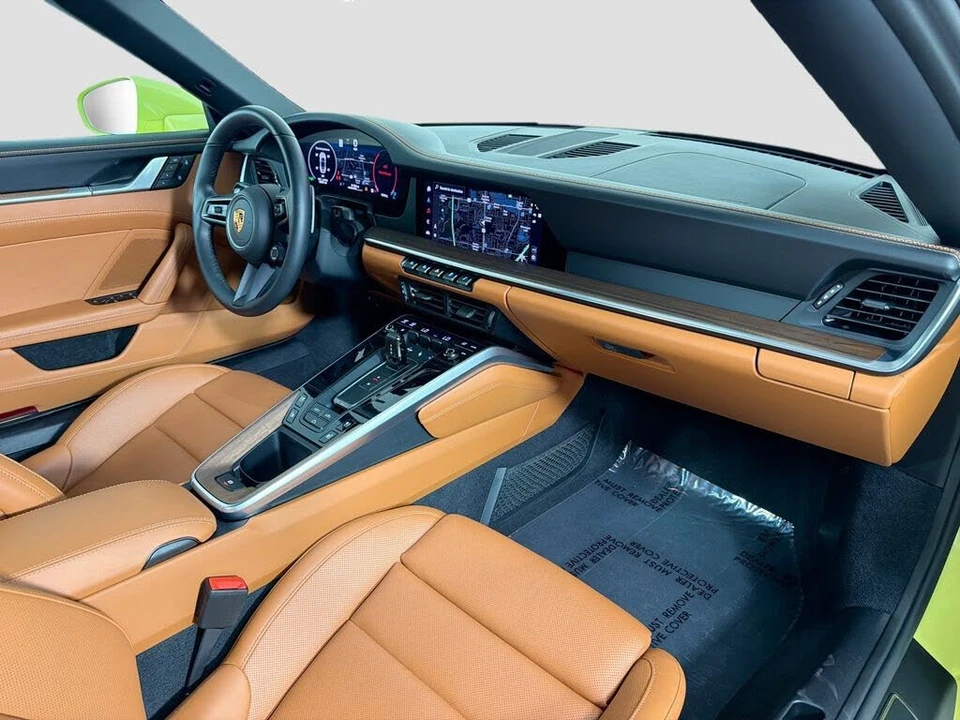 2025 Porsche 992 Carrera - Image 28 of 30