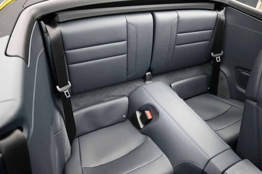 2025 Porsche 992 Carrera - Image 28 of 31
