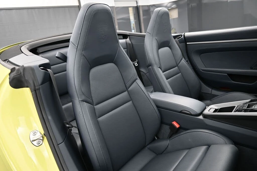 2025 Porsche 992 Carrera - Image 30 of 31