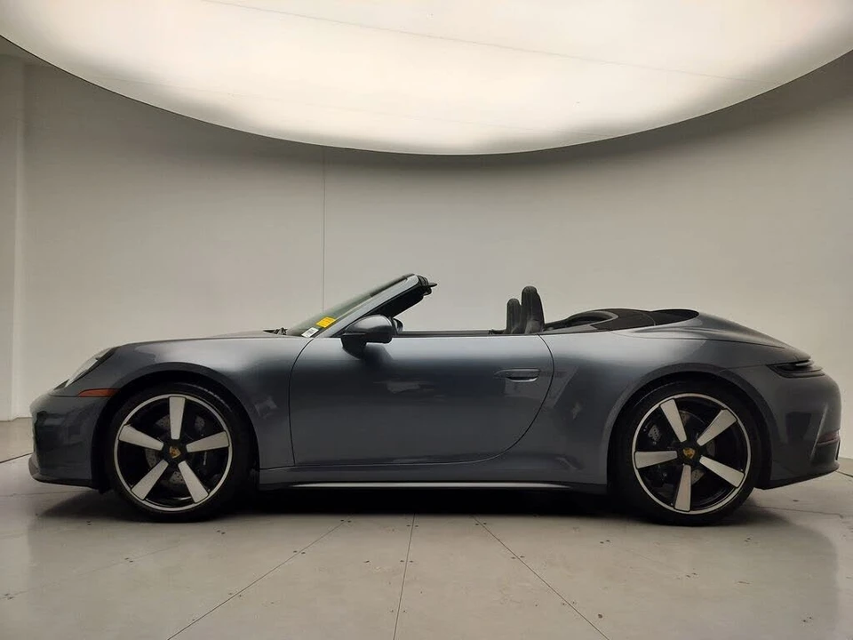 2025 Porsche 992 Carrera - Image 2 of 26