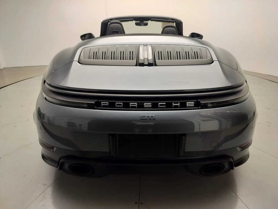 2025 Porsche 992 Carrera - Image 21 of 26