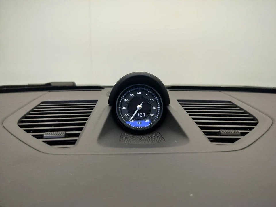 2025 Porsche 992 Carrera - Image 12 of 26