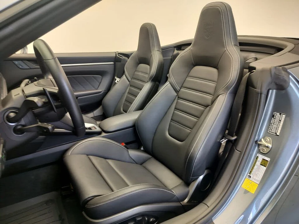2025 Porsche 992 Carrera - Image 5 of 26