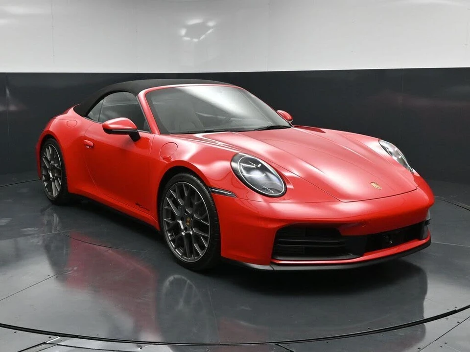 2025 Porsche 992 Carrera - Image 12 of 31