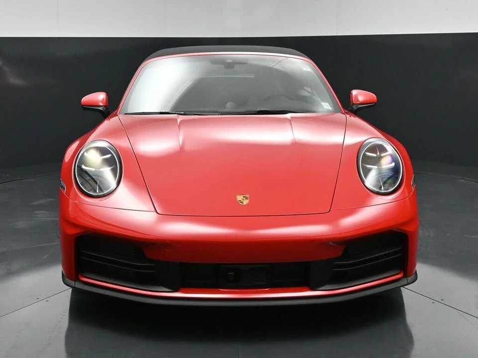 2025 Porsche 992 Carrera - Image 13 of 31