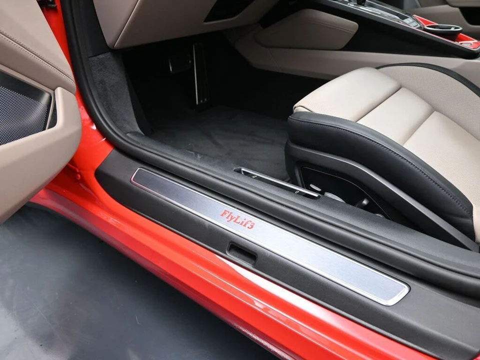2025 Porsche 992 Carrera - Image 6 of 31