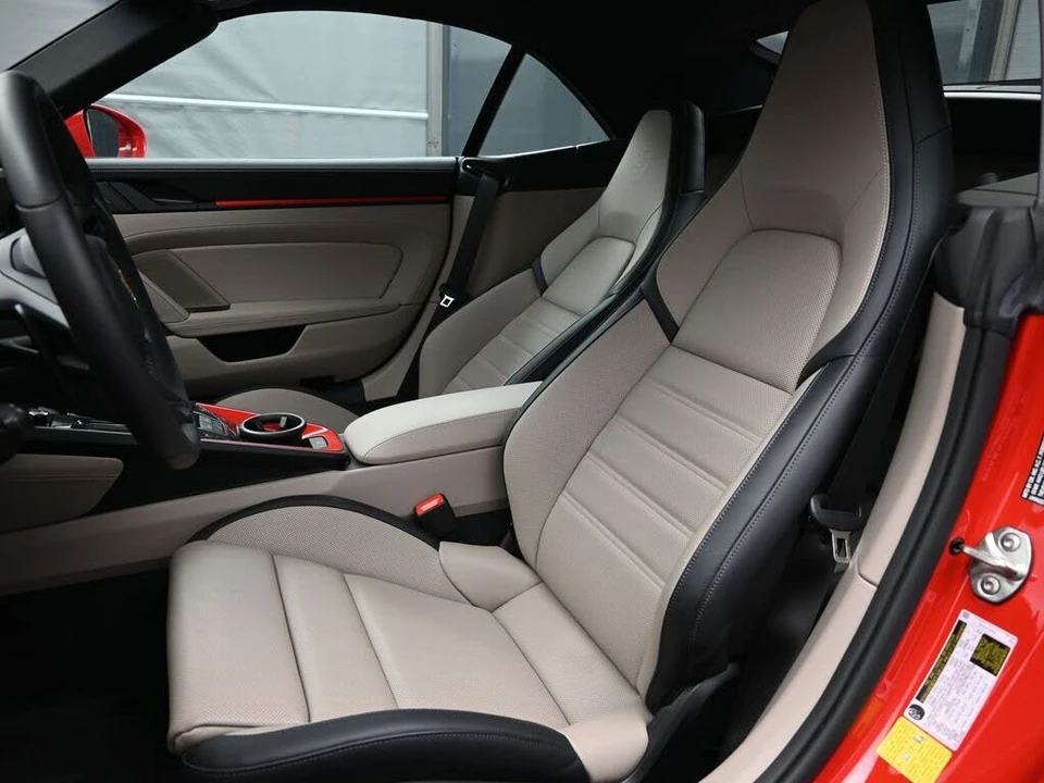 2025 Porsche 992 Carrera - Image 5 of 31