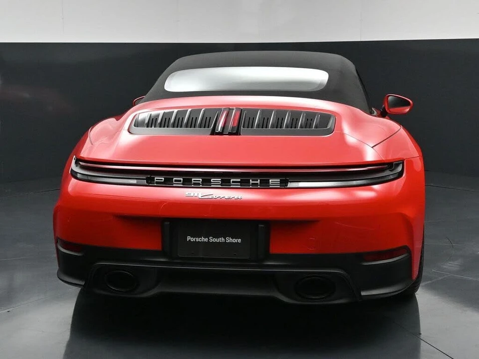 2025 Porsche 992 Carrera - Image 9 of 31