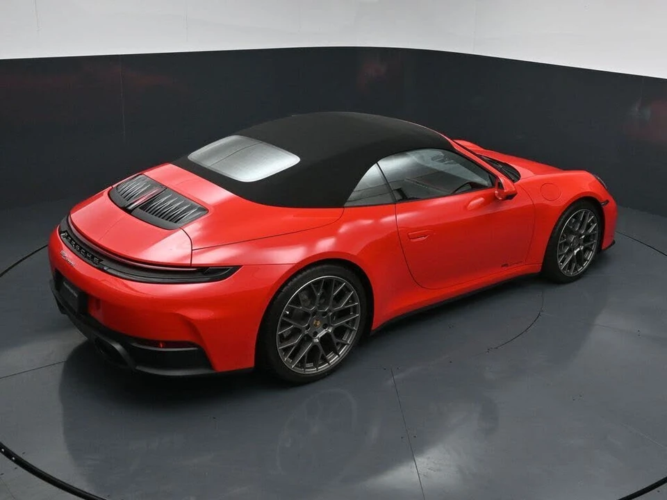 2025 Porsche 992 Carrera - Image 18 of 31