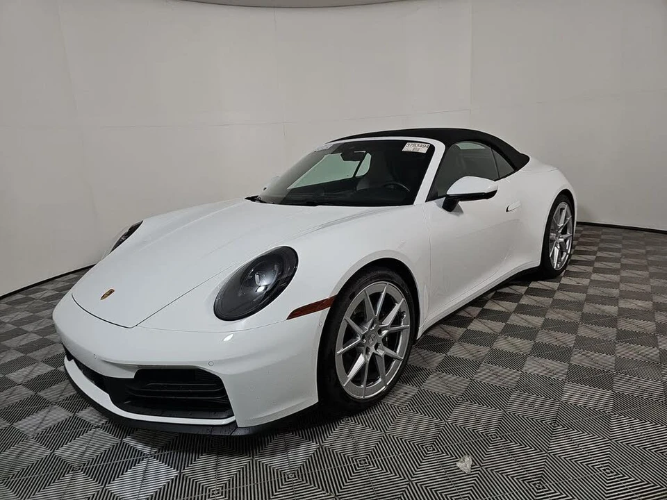 2025 Porsche 992 Carrera - Image 2 of 17