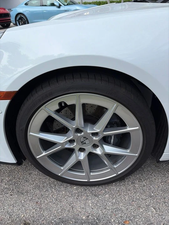 2025 Porsche 992 Carrera - Image 15 of 17