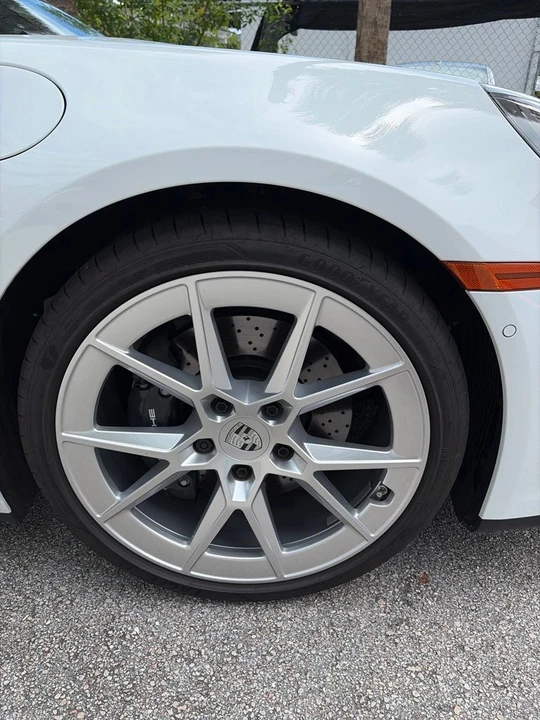 2025 Porsche 992 Carrera - Image 16 of 17