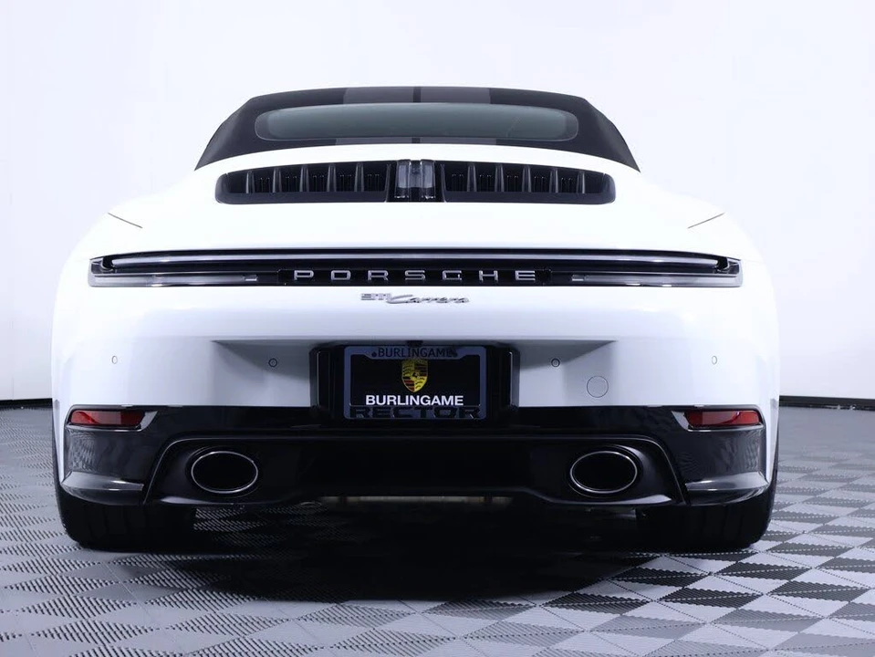 2025 Porsche 992 Carrera - Image 6 of 26