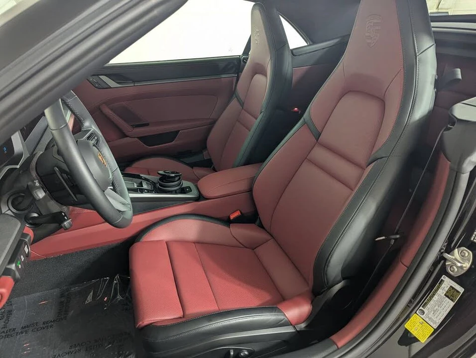 2025 Porsche 992 Carrera - Image 5 of 23