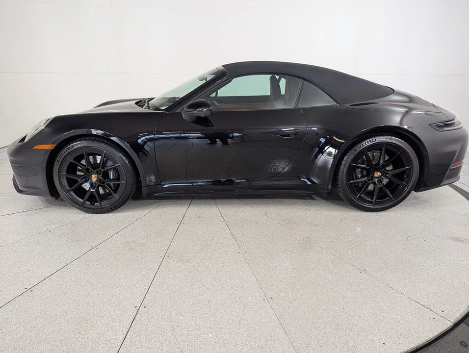 2025 Porsche 992 Carrera - Image 2 of 23