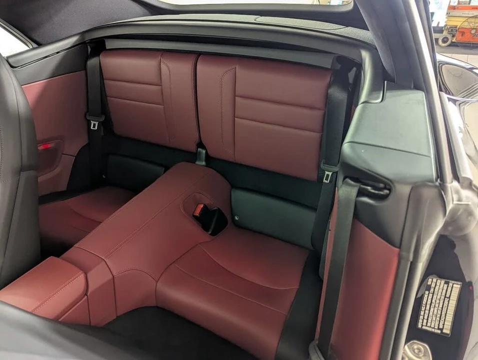 2025 Porsche 992 Carrera - Image 16 of 23