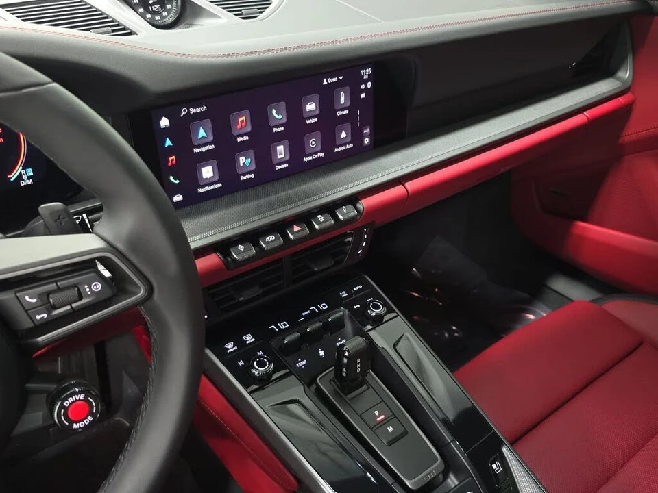 2025 Porsche 992 Carrera - Image 15 of 31