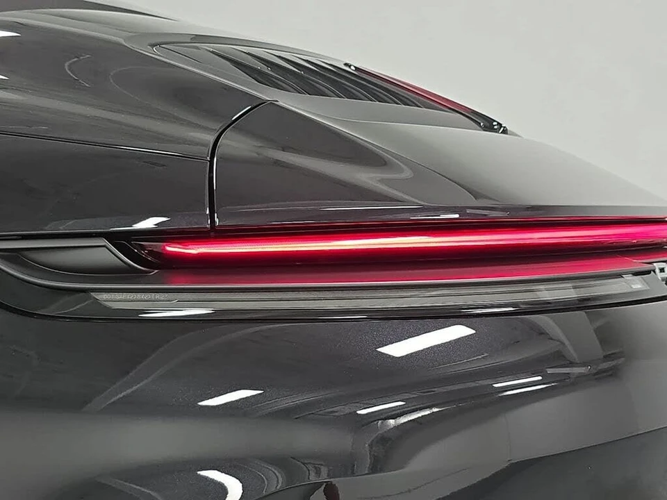 2025 Porsche 992 Carrera - Image 29 of 31