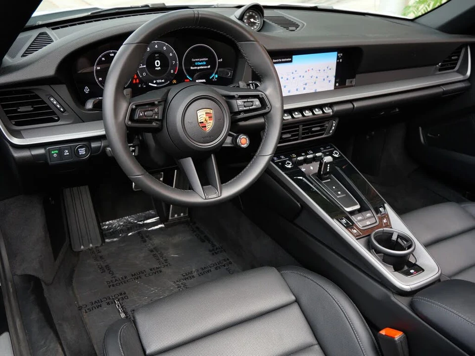 2025 Porsche 992 Carrera - Image 13 of 27