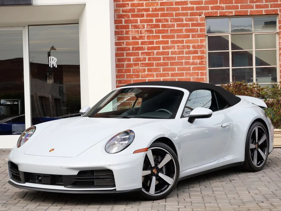 2025 Porsche 992 Carrera - Image 3 of 27