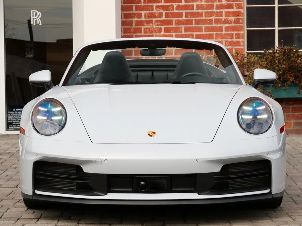2025 Porsche 992 Carrera - Image 2 of 27