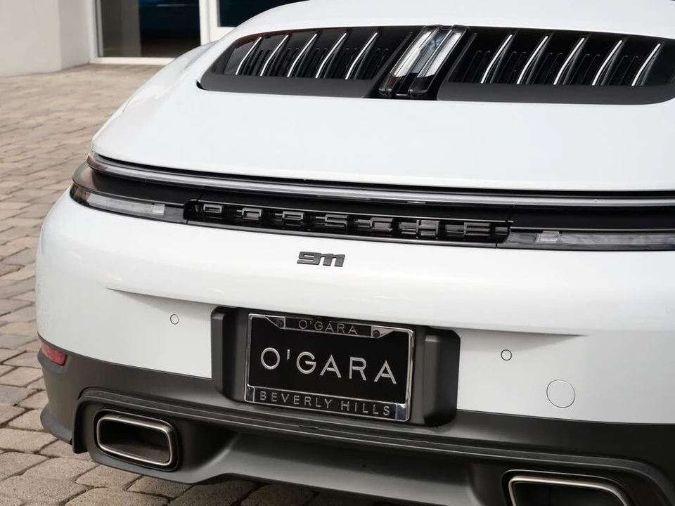 2025 Porsche 992 Carrera - Image 6 of 27