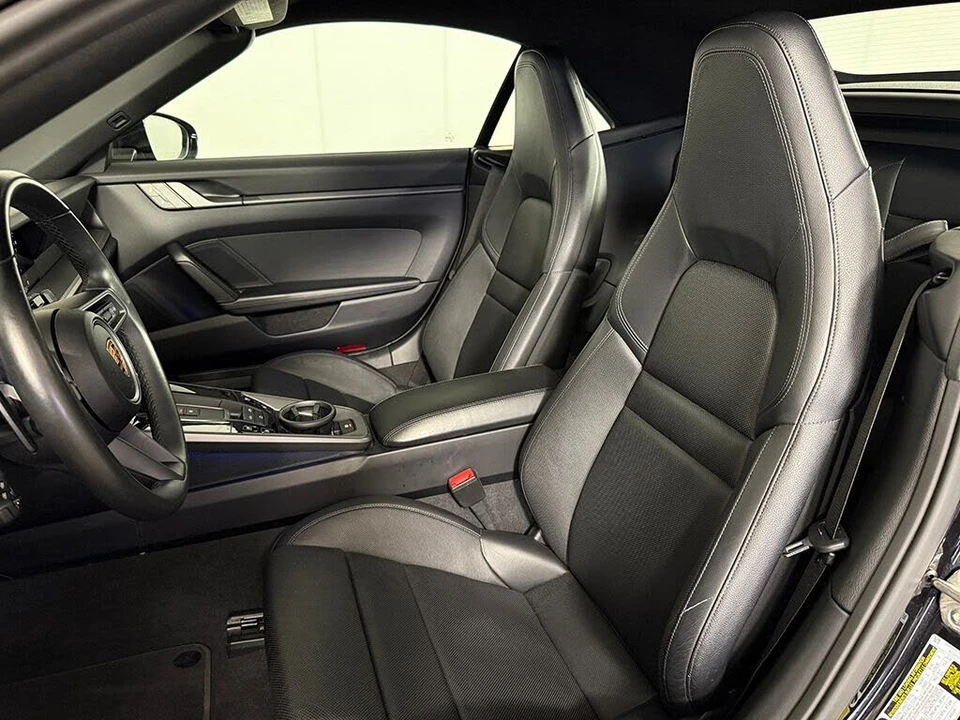 2025 Porsche 992 Carrera - Image 30 of 31