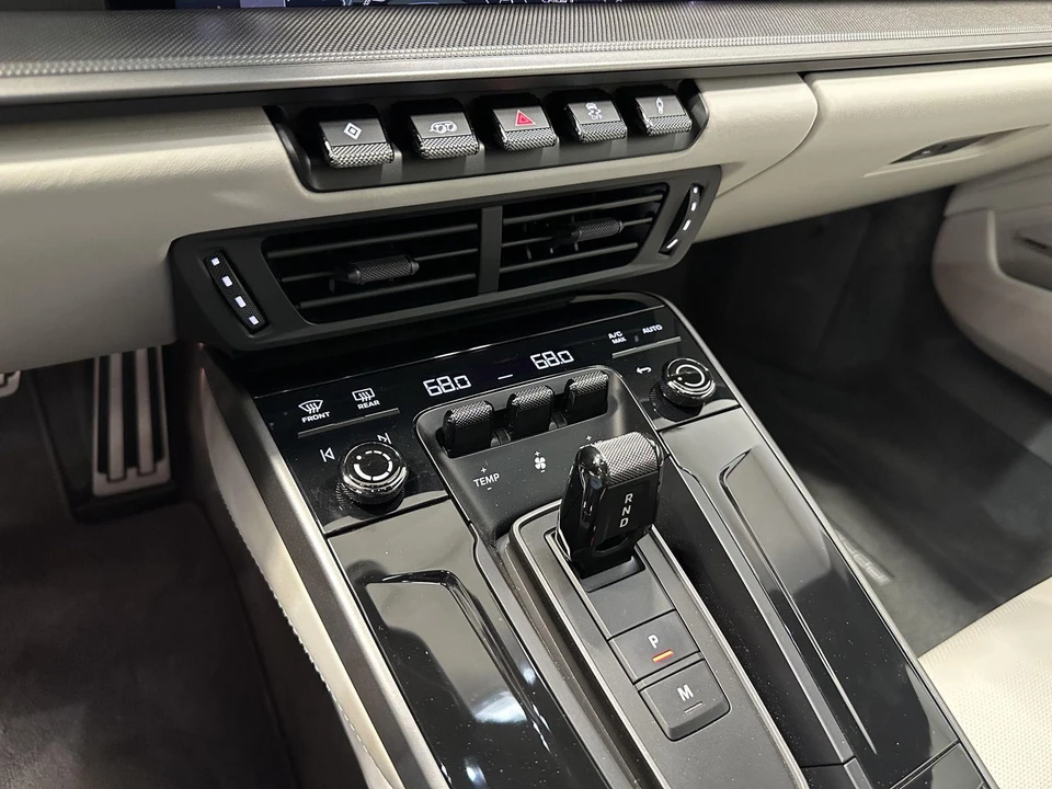 2025 Porsche 992 Carrera - Image 31 of 31
