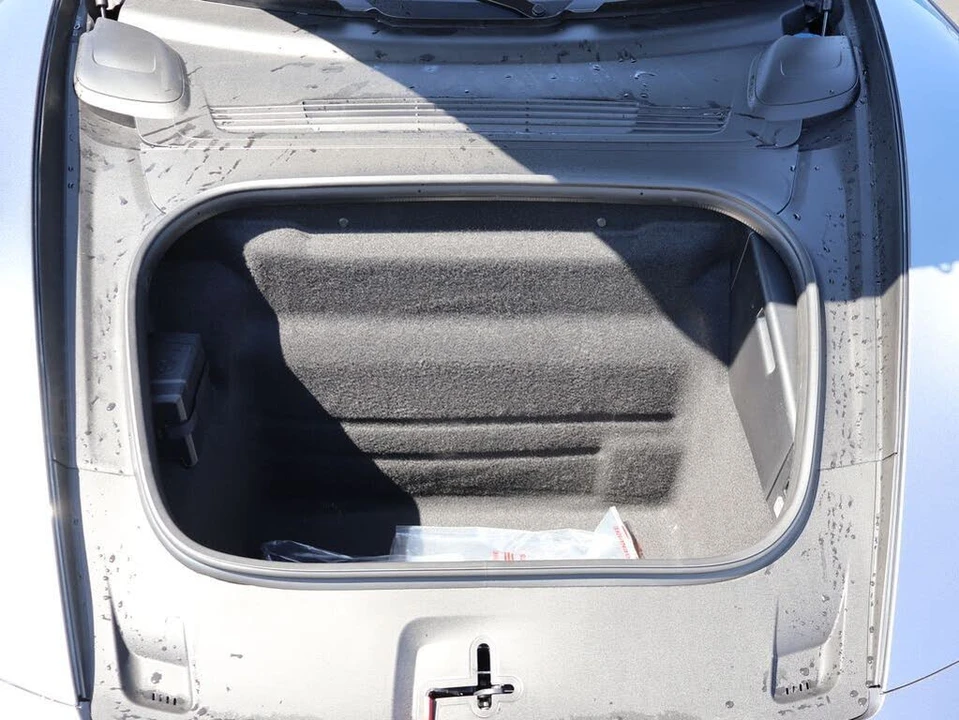 2025 Porsche 992 Carrera - Image 19 of 31