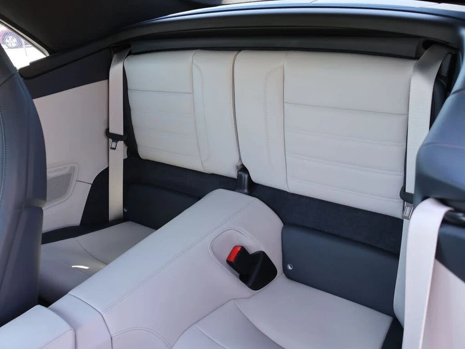 2025 Porsche 992 Carrera - Image 21 of 31