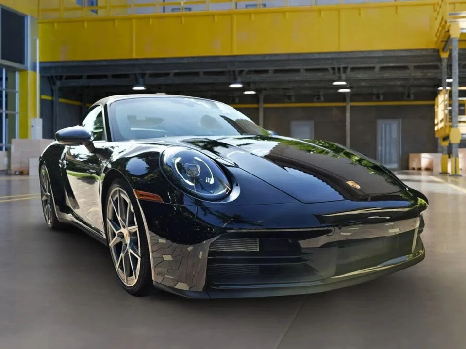 2025 Porsche 992 Carrera - Image 6 of 31