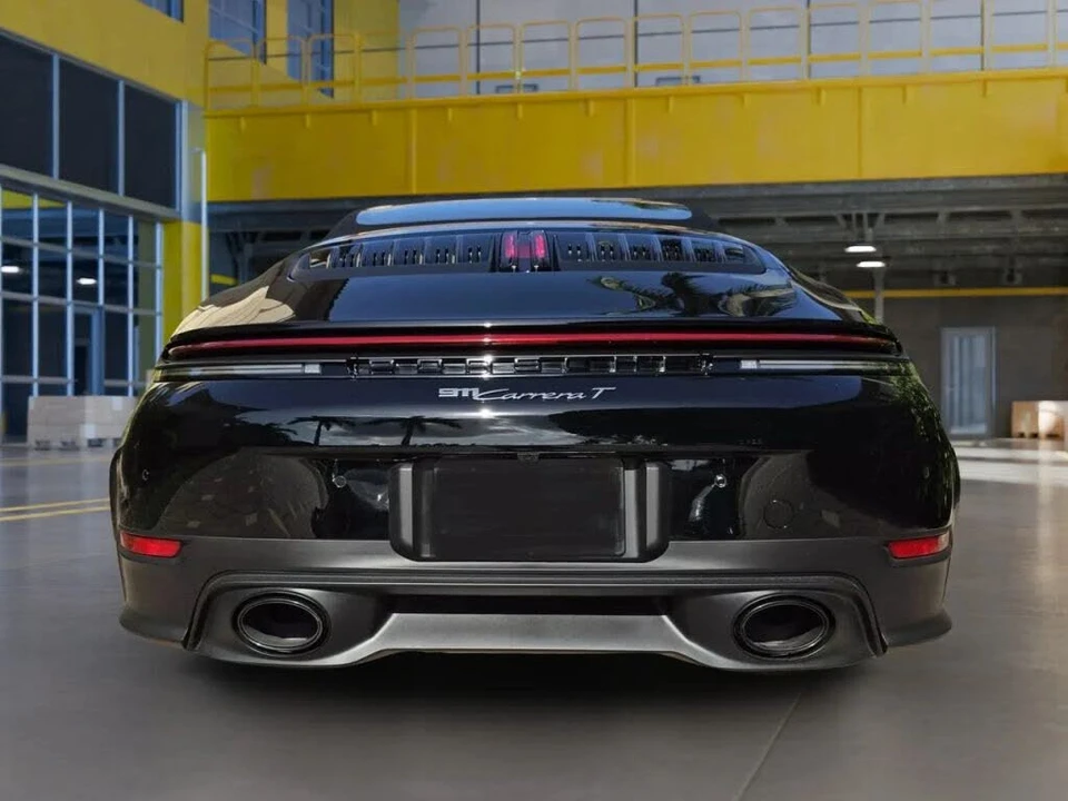 2025 Porsche 992 Carrera - Image 2 of 31