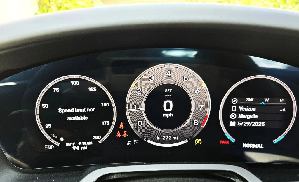 2025 Porsche 992 Carrera - Image 22 of 31