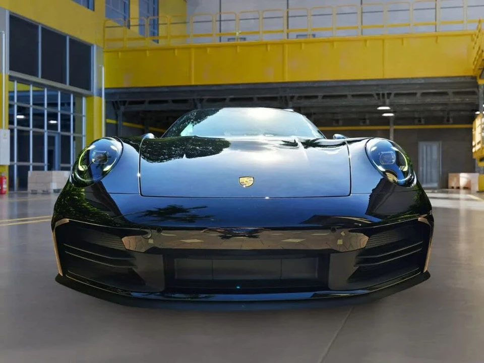 2025 Porsche 992 Carrera - Image 3 of 31