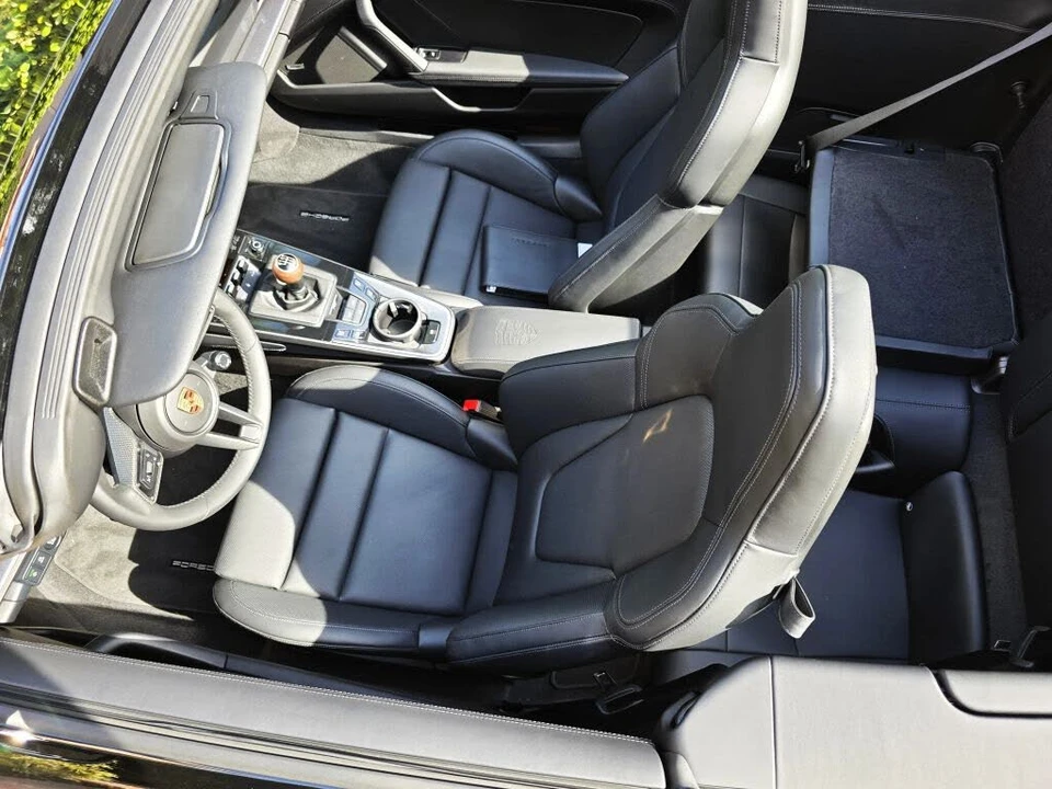 2025 Porsche 992 Carrera - Image 20 of 31