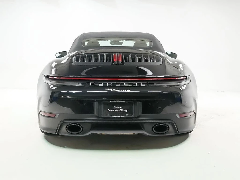 2025 Porsche 992 Carrera - Image 12 of 31