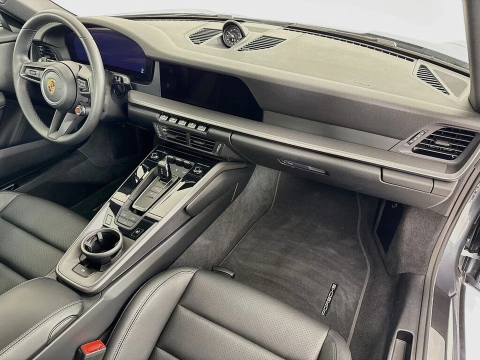 2025 Porsche 992 Carrera - Image 27 of 30