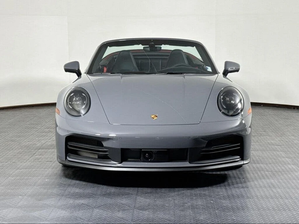 2025 Porsche 992 Carrera - Image 10 of 30