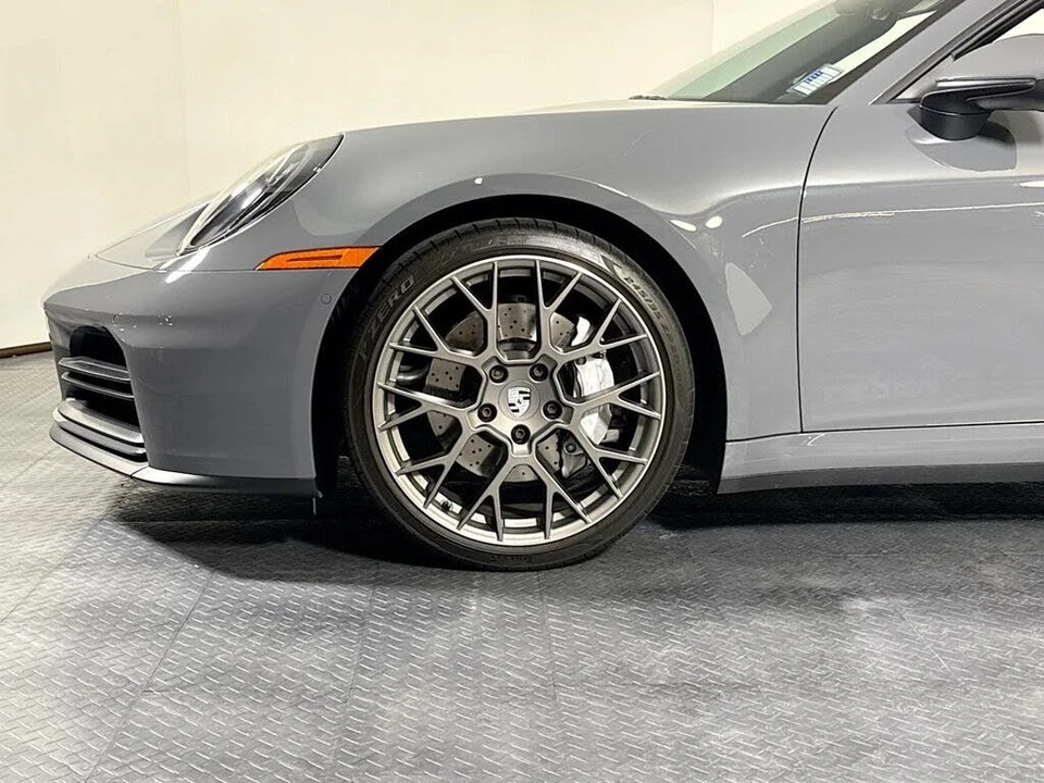 2025 Porsche 992 Carrera - Image 29 of 30