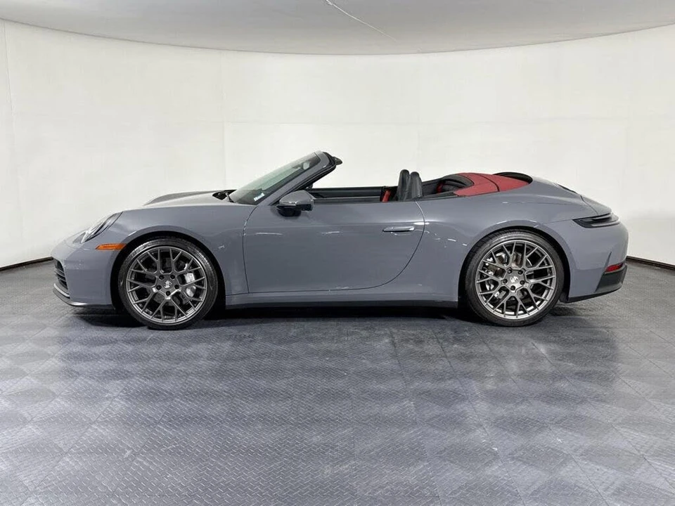 2025 Porsche 992 Carrera - Image 2 of 30