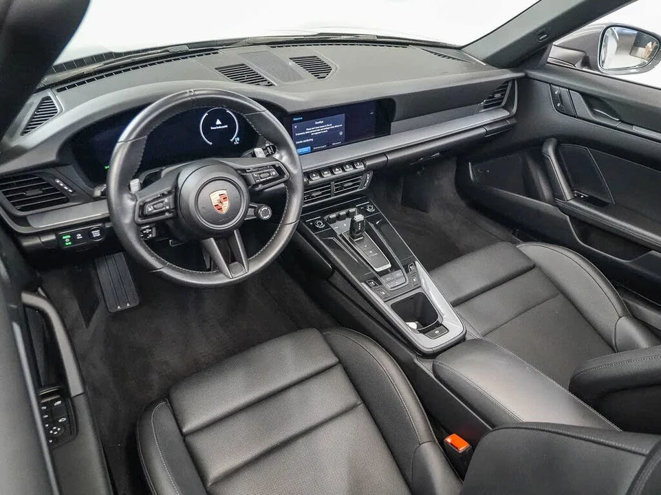 2025 Porsche 992 Carrera - Image 4 of 30