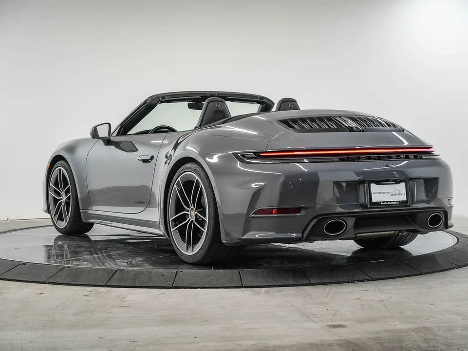 2025 Porsche 992 Carrera - Image 3 of 30