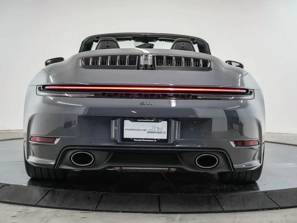 2025 Porsche 992 Carrera - Image 10 of 30