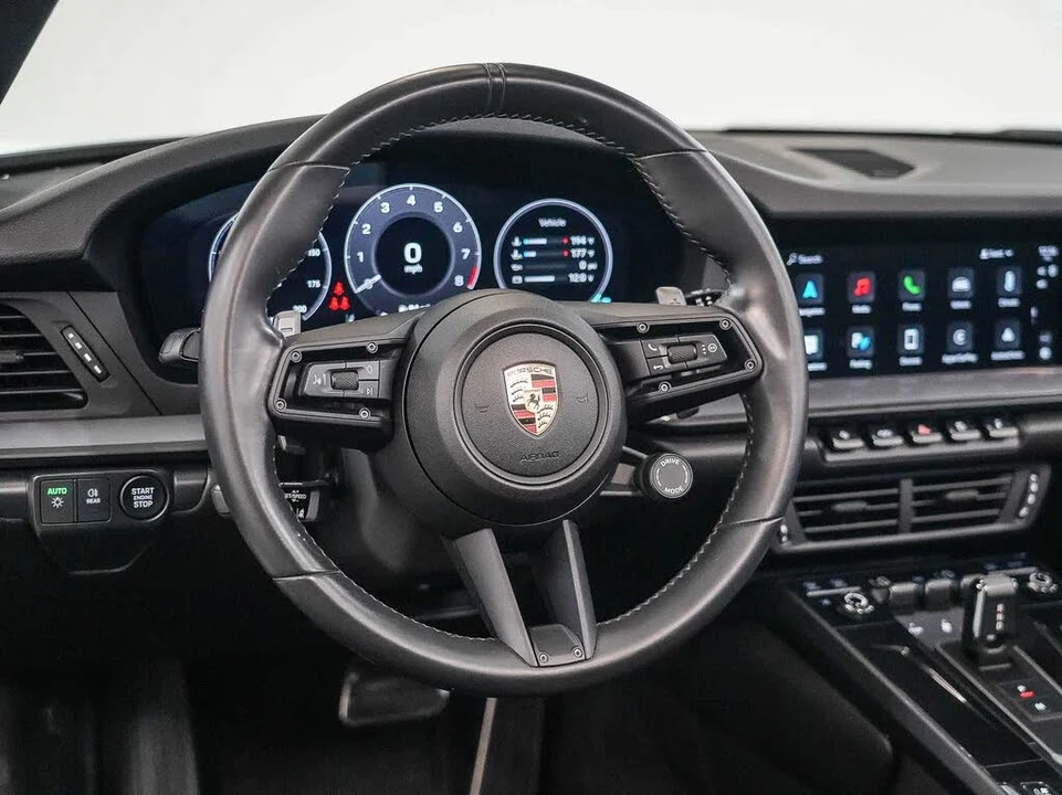 2025 Porsche 992 Carrera - Image 18 of 30