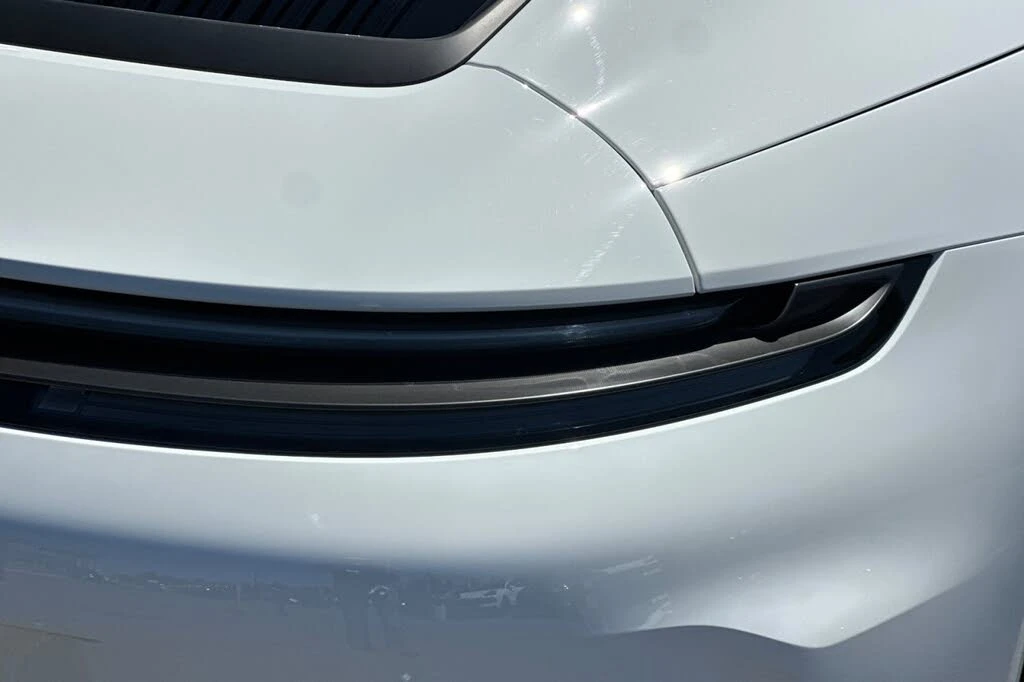 2025 Porsche 992 Carrera - Image 27 of 28